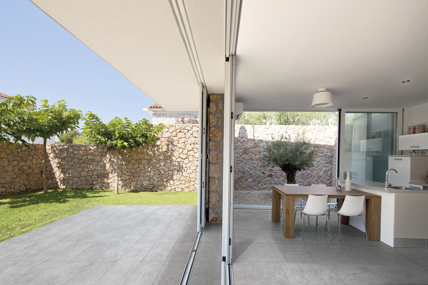 Patagonio Rett Grey 12X24 Porcelain